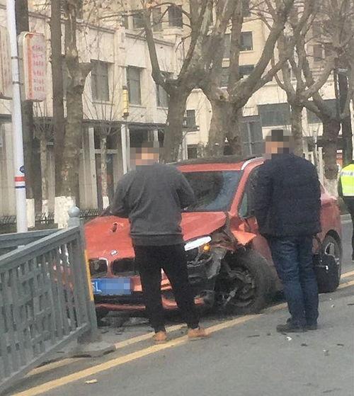 护栏爆料事件视频大全集,视频大全集深度解析 第1张 护栏爆料事件视频大全集,视频大全集深度解析 第1张